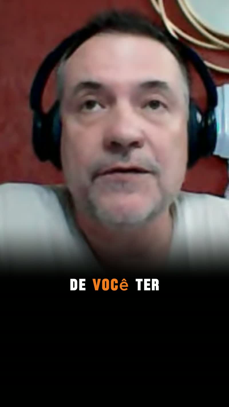 Assinante da Gamma Quant gravando depoimento em vídeo